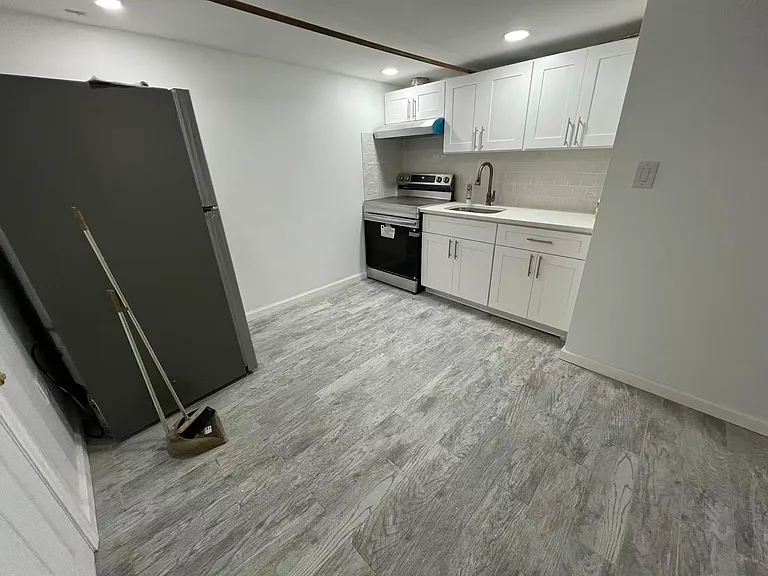 57 Amityville Rd #1 — Photo 3