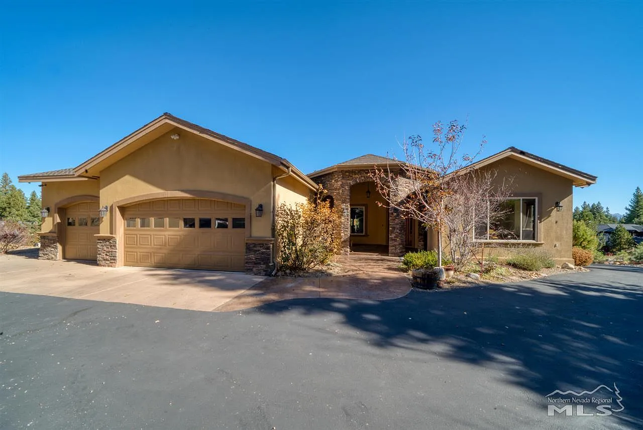 252 E Jeffrey Pine Rd photo 1