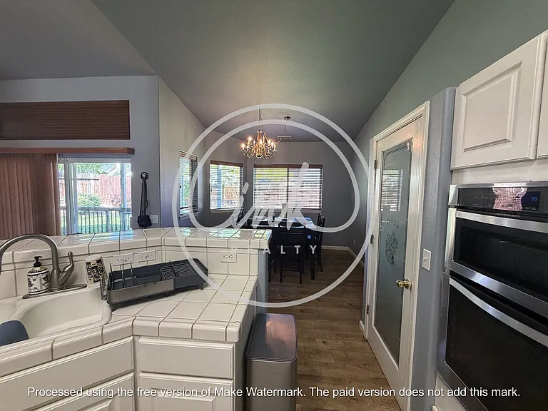 3570 Overlook Ct — Photo 9