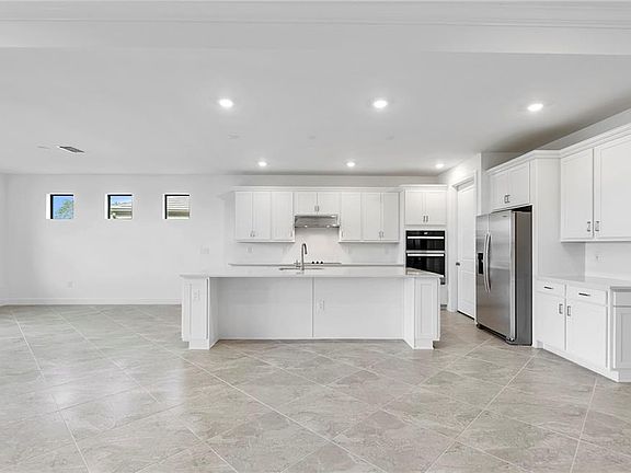 4th image of 17025 Bishop BLVD