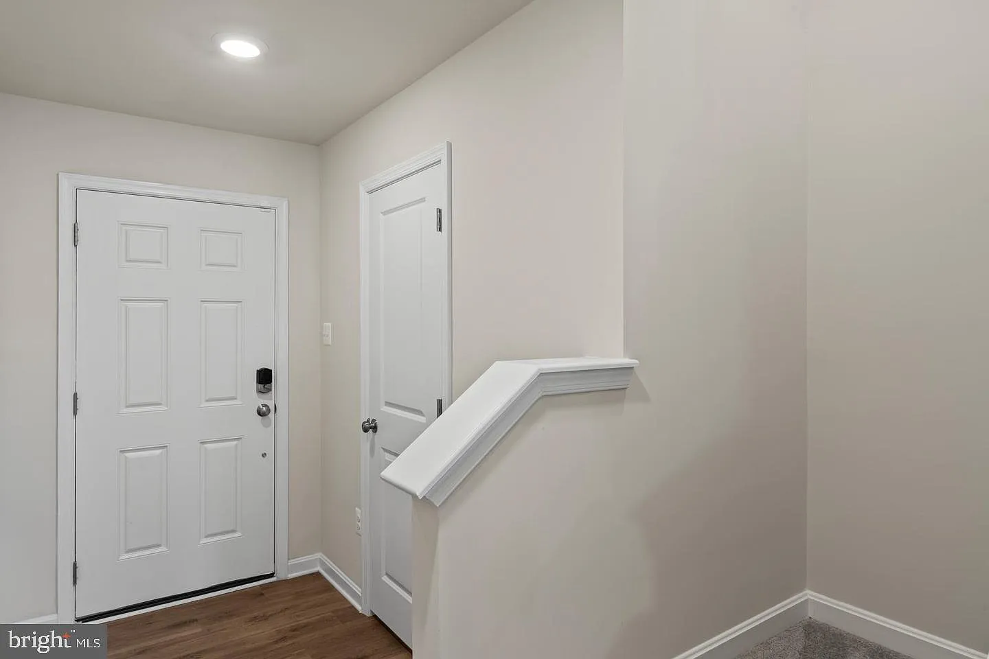 3 bed, 3.5 bath, 1922 sqft, $2,100 — Photo 4