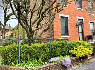 716 Macon Aly, Columbus, OH 43206