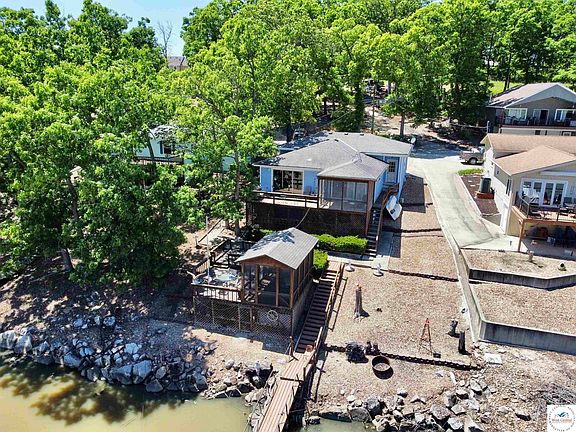 5th image of 28174 Apex Ave