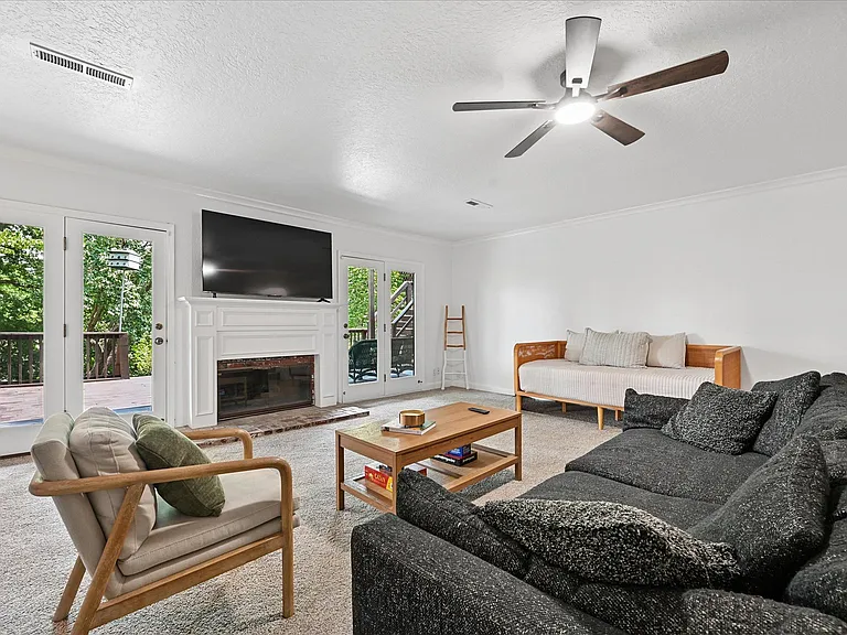 7625 S Richmond Ave E — Photo 51