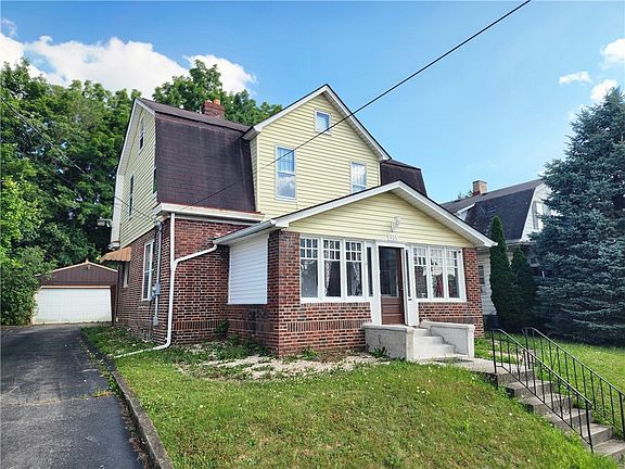 2nd image of 916 Harrison St