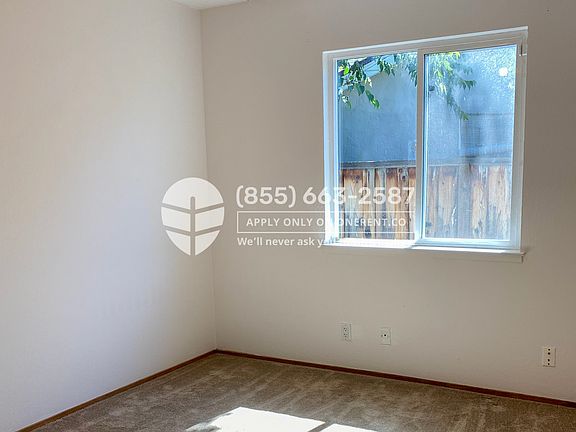 4th image of 3954 Bismarck Dr