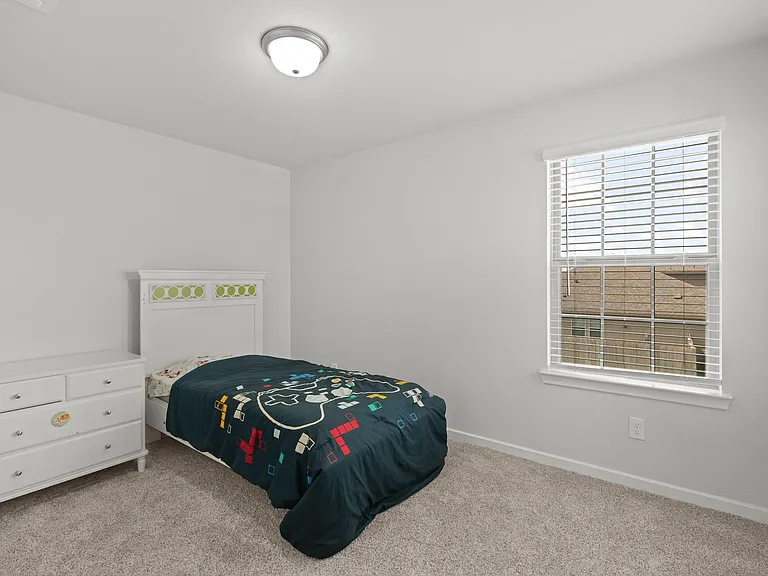 7843 Wyndham Harbor Ct — Photo 25