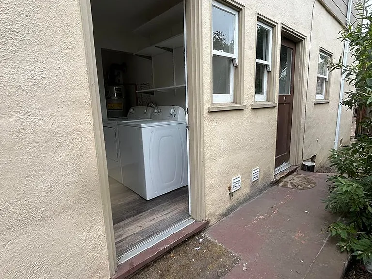 1537 Pearl Street — Photo 13