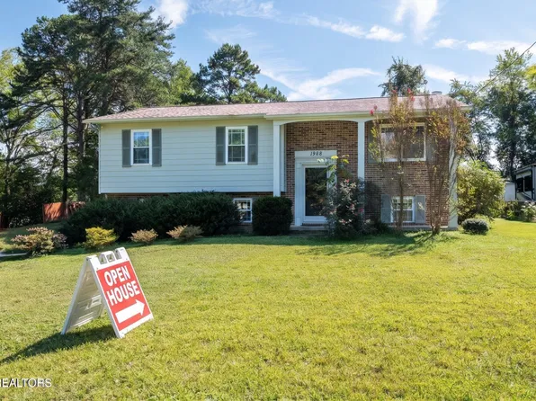 1406 Barcelona Dr, Knoxville, TN 37923