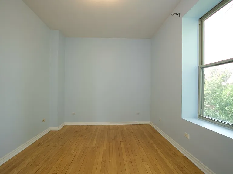 2537 N Kildare Ave #M06R — Photo 14