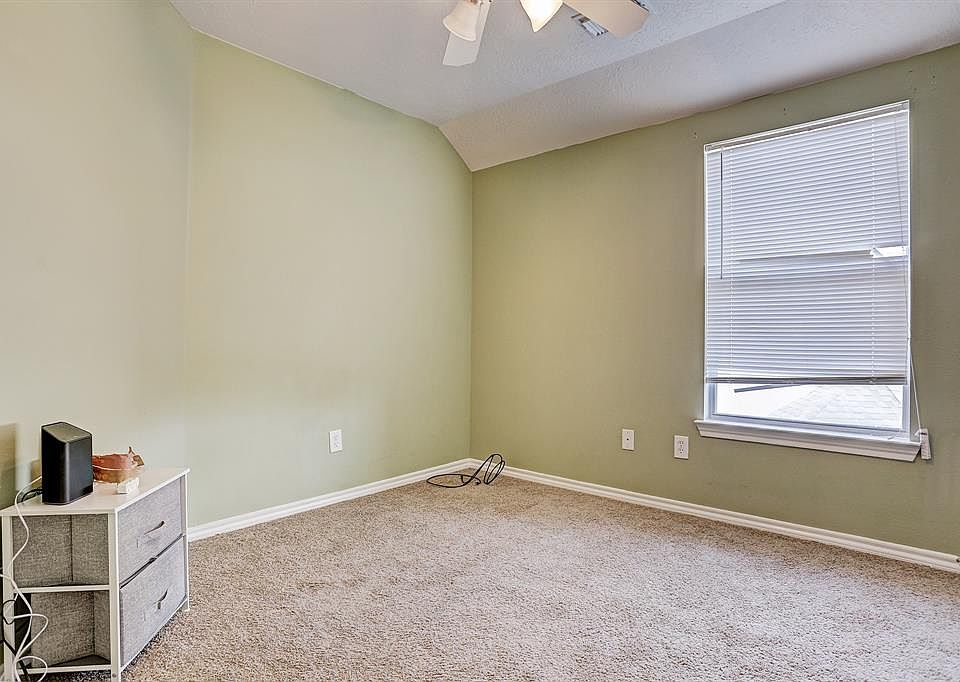 2nd image of 12403 Lark Fair Ln