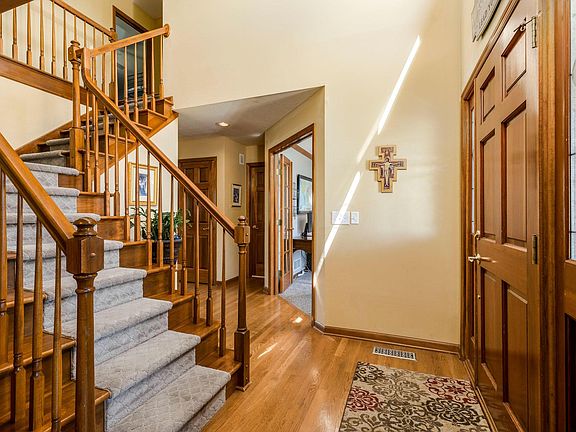 4th image of 770 Roebuck Dr