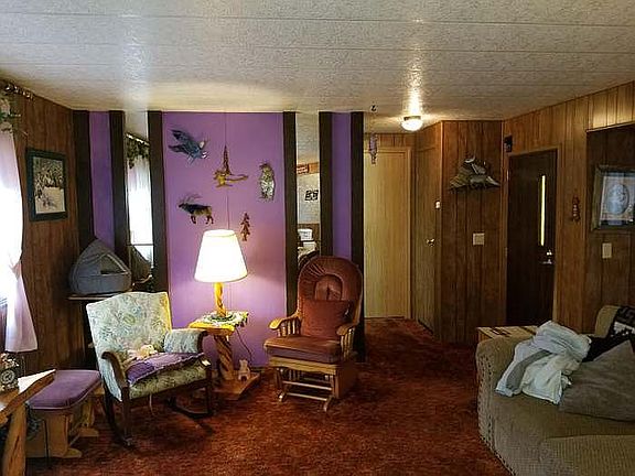 3rd image of 200 SW D St Unit 10