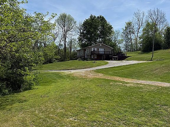 4th image of 1110 Oak Hill Dr