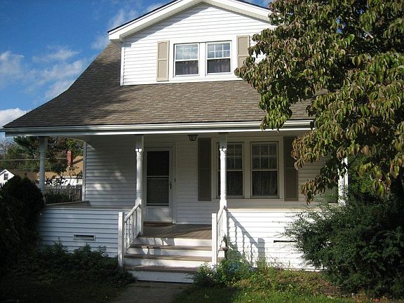 3rd image of 29 Crittenden St