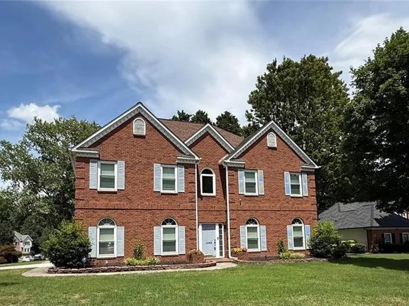 1085 Grace Hadaway Ln, Lawrenceville, GA 30043
