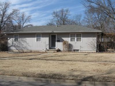 702 N Walnut St, Abilene, KS, 67410
