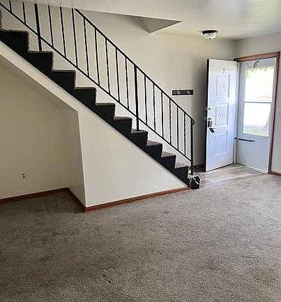 2nd image of 517 Bright Ave #3
