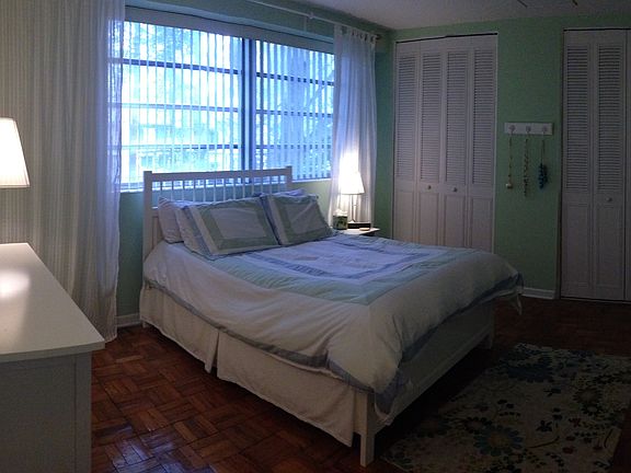 5th image of 300 N Knowles Ave APT 206