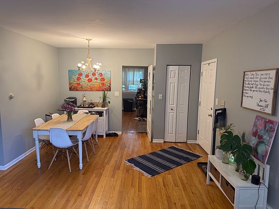 4th image of 1817 W Touhy Ave APT 4