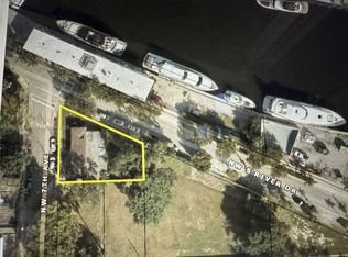 325 NW 7th Ave, Miami, FL 33128