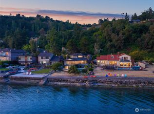 11213 Arroyo Beach Pl SW, Seattle, WA 98146