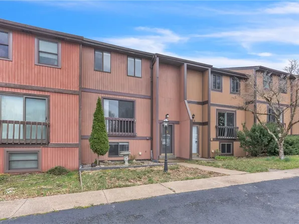 217 Parkwood Dr, Cranberry Township, PA 16066