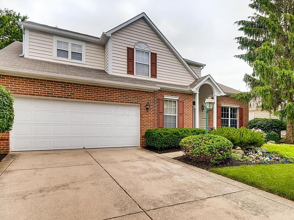 3rd image of 6831 Peachtree Cir