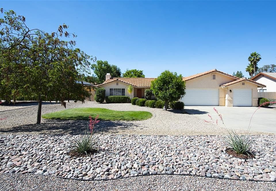 1st image of 25265 Kerri Ln