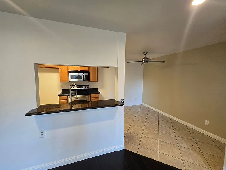1345 Cabrillo Park Dr #E01 — Photo 4