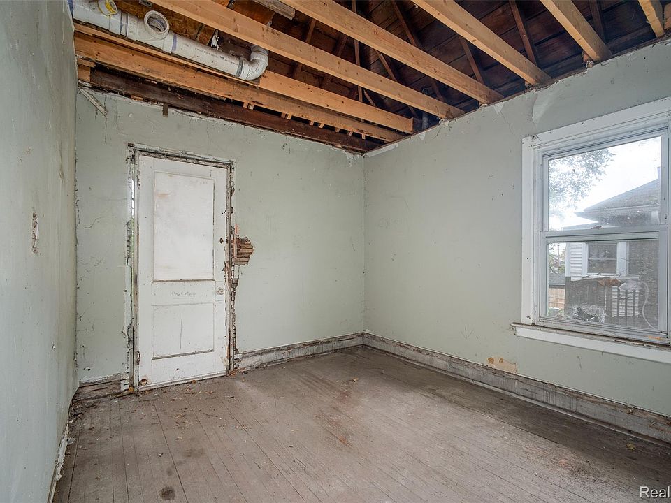 1441 Longfellow St, photo 20