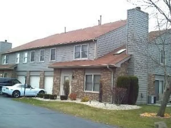 9351 Whitehall Ln #41-B, Orland Park, IL 60462