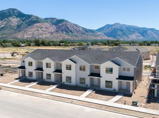 520 W 1875 N, Harrisville, UT 84404