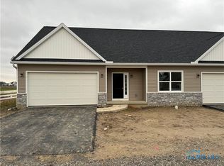 14510 Dexter Falls Rd, Perrysburg, OH 43551