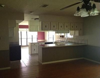3rd image of 558 Greenwood Dr