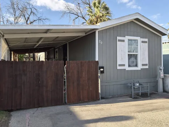 5479 34th St #B-20, Riverside, CA 92509