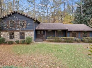 9650 Pine Thicket Way, Roswell, GA 30075