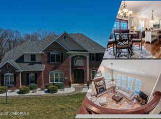 1818 Forest Park Ct, Jefferson City, MO 65109