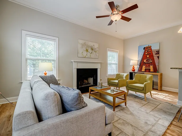 237 Carlyle Park Dr NE — Photo 9