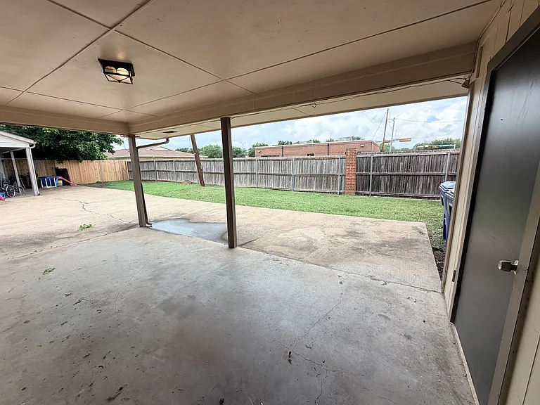 2412 Lakeview Cir #2414 — Photo 26