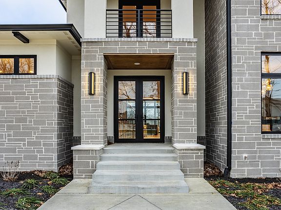 4th image of 4094 Chapel Hill Ct