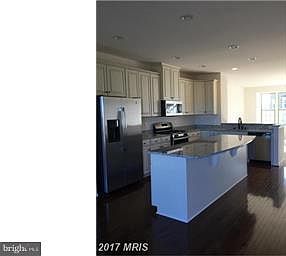 3rd image of 116 Sweetgum Ct