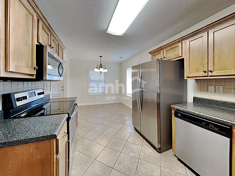 5939 Snowden Run — Photo 4