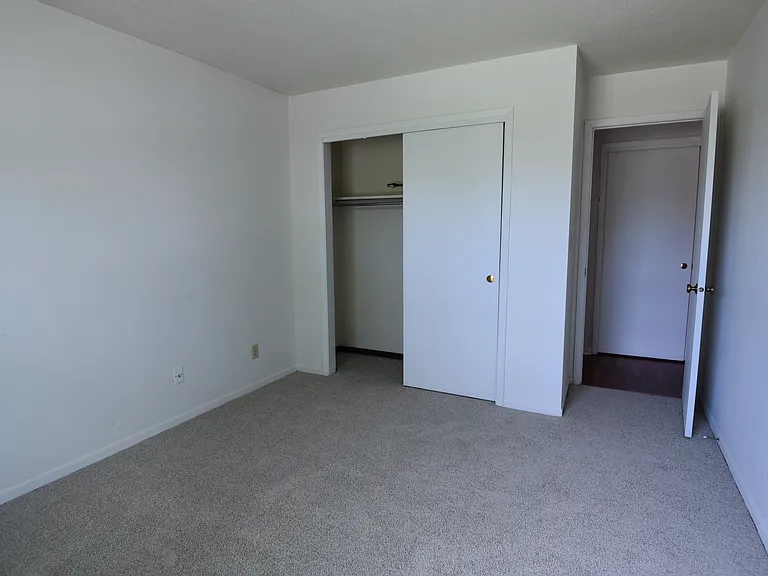 7767 Brams Hill Dr — Photo 20