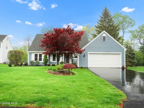 4 Wedgewood Lane, Voorheesville, NY 12186