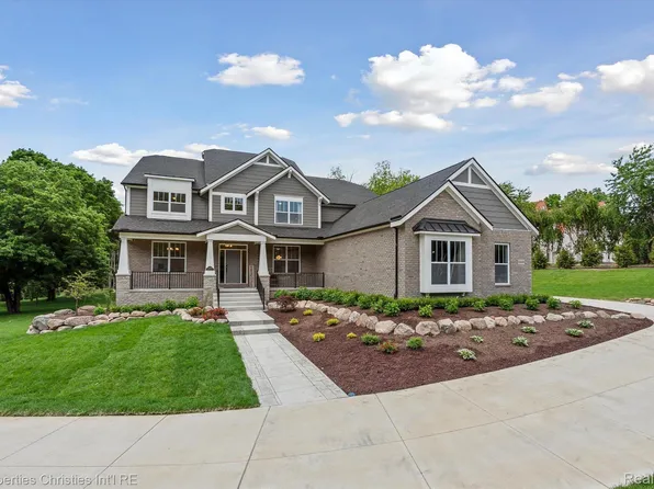 44444 Thornapple Ln, Northville, MI 48168