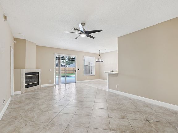 4th image of 18101 Misty Blue Ln