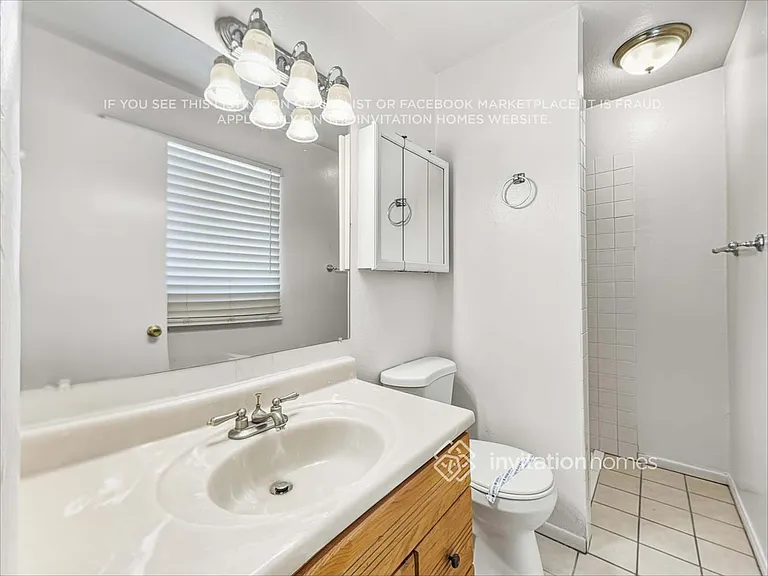 3520 W Lawrence Rd — Photo 13
