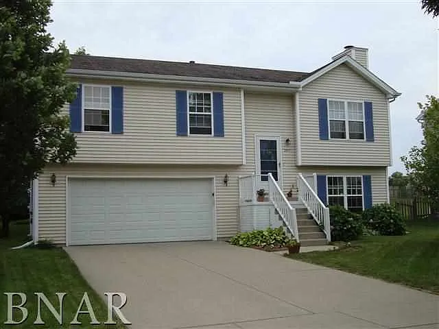 2917 Clearwater Ave photo 1