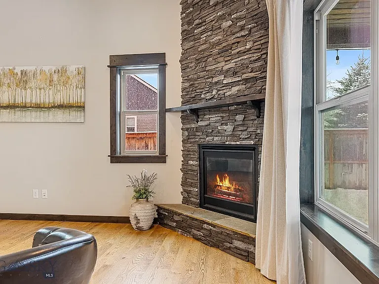 1611 Drummond Blvd — Photo 31
